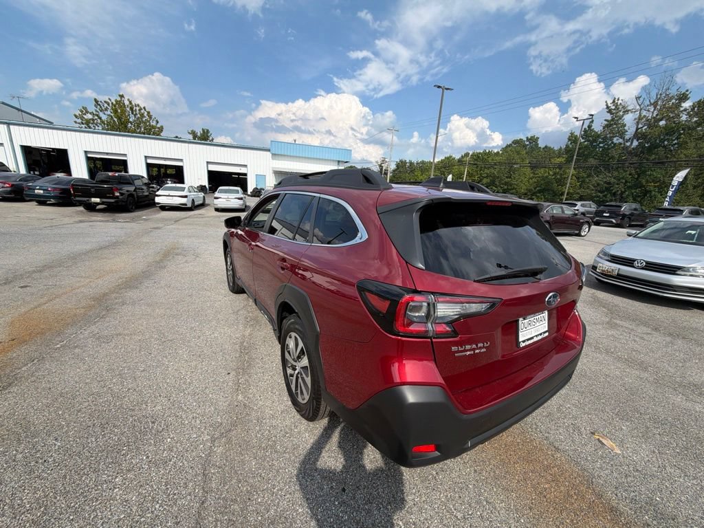 Used 2025 Subaru Outback Premium AWD/4WD image 7