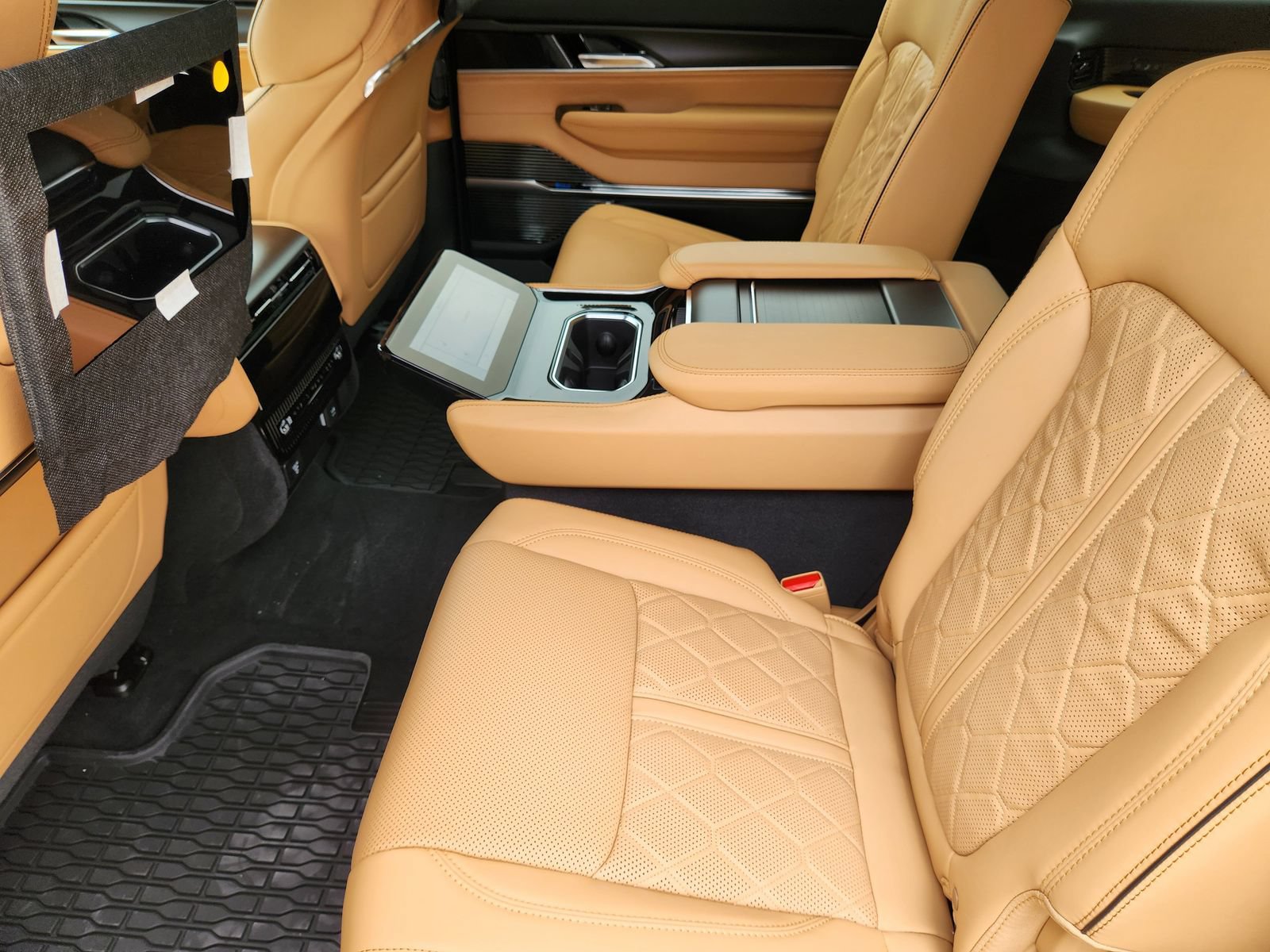 New 2026 Jeep Grand Wagoneer Summit AWD/4WD image 24