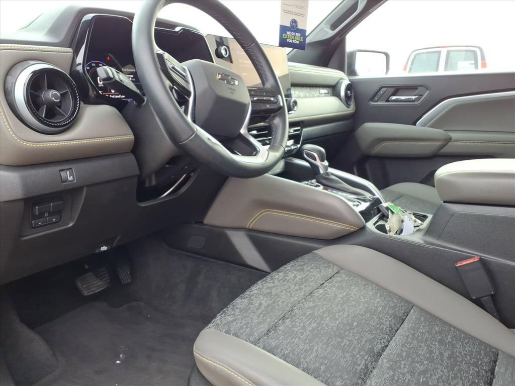 Used 2023 Chevrolet Colorado ZR2 image 12