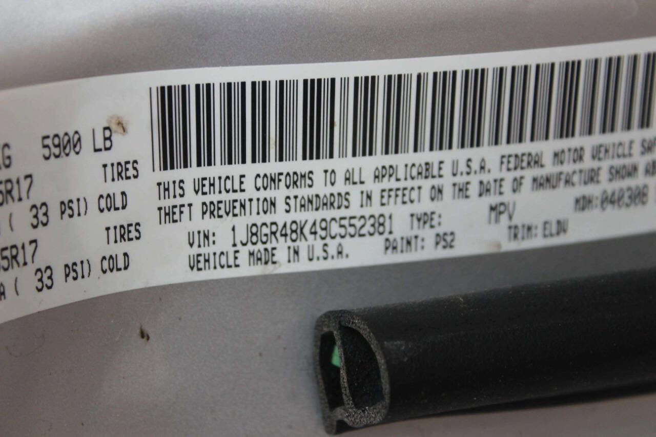 Used 2009 Jeep Grand Cherokee Laredo image 11