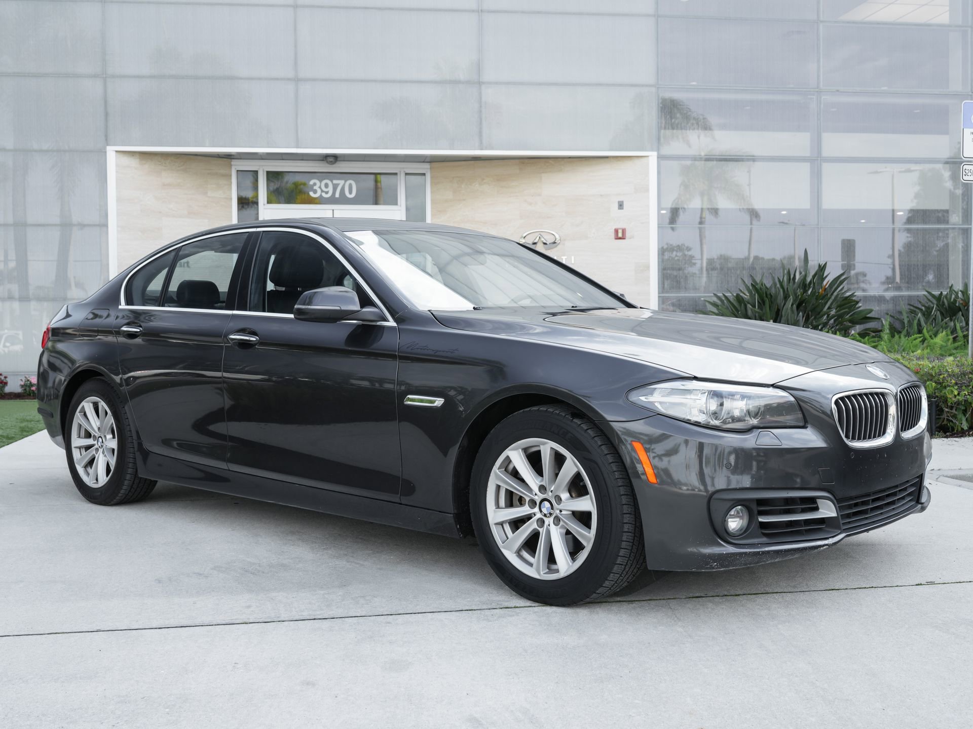 Used 2016 BMW 528i xDrive Sedan AWD/4WD image 4