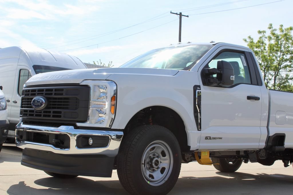 New 2026 Ford F350 XL w/ XL Chrome Package AWD/4WD image 22