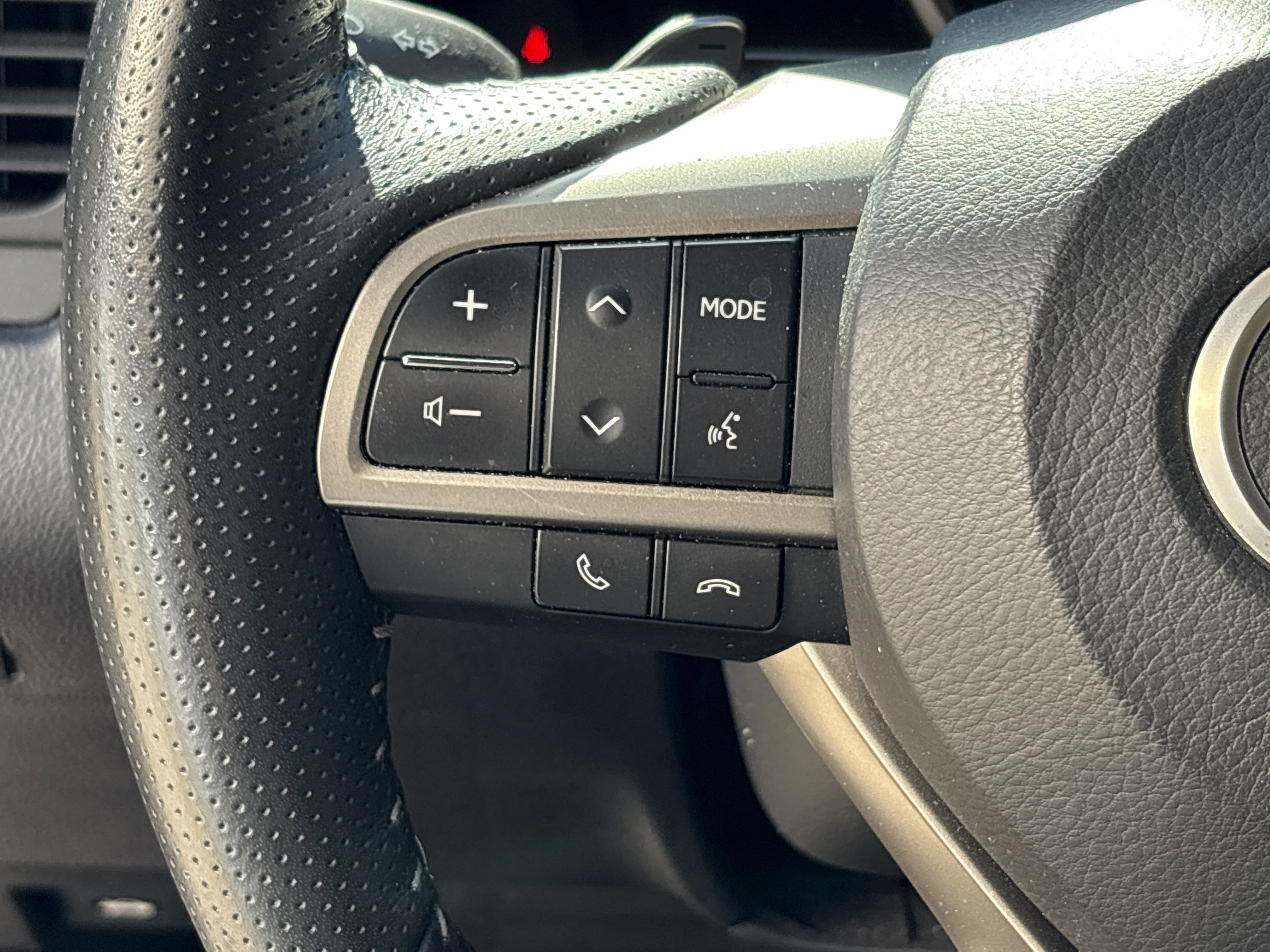 Used 2022 Lexus RX 350 F Sport w/ Cold Area Package image 19