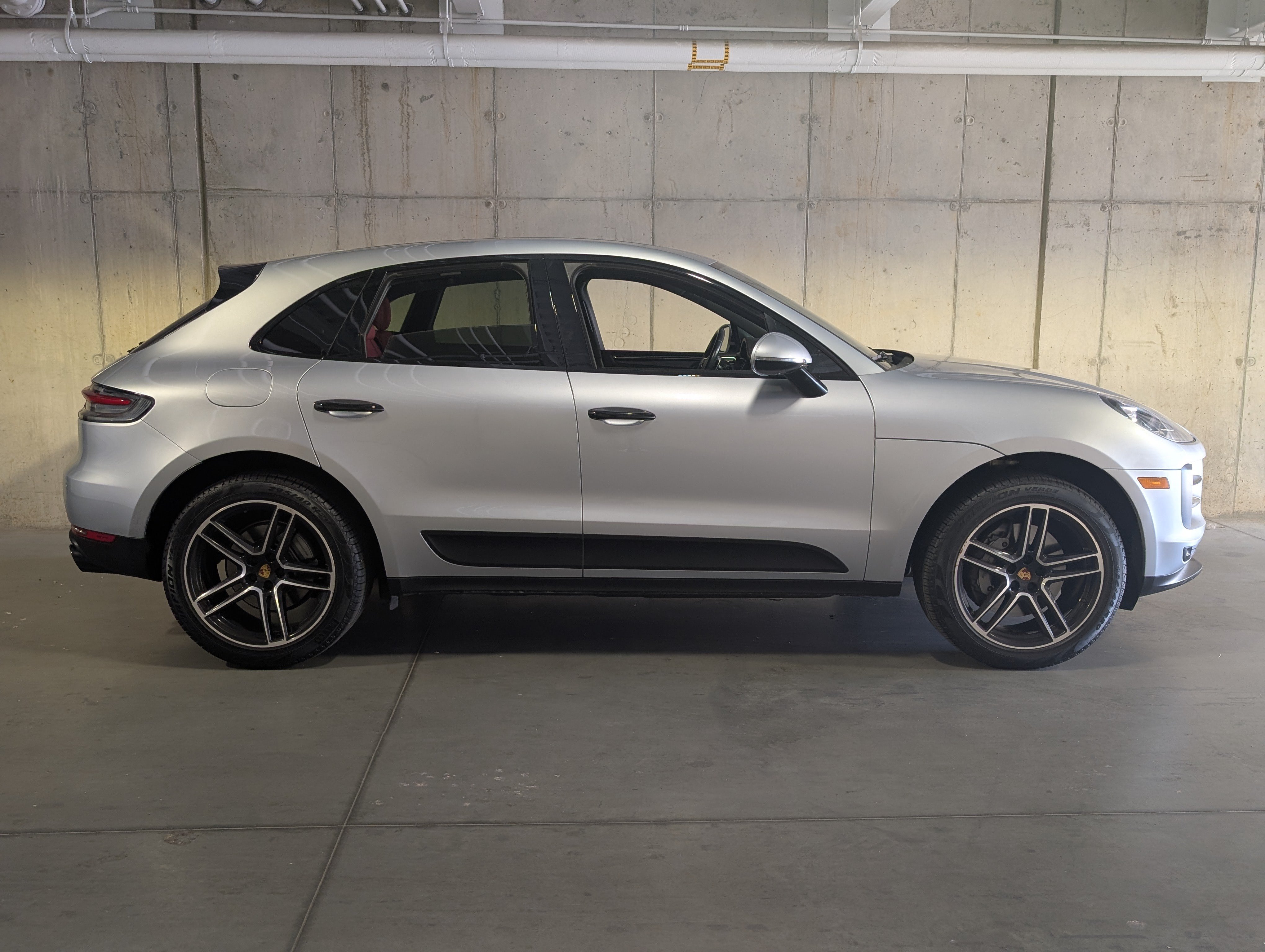 Certified 2020 Porsche Macan S AWD/4WD image 10