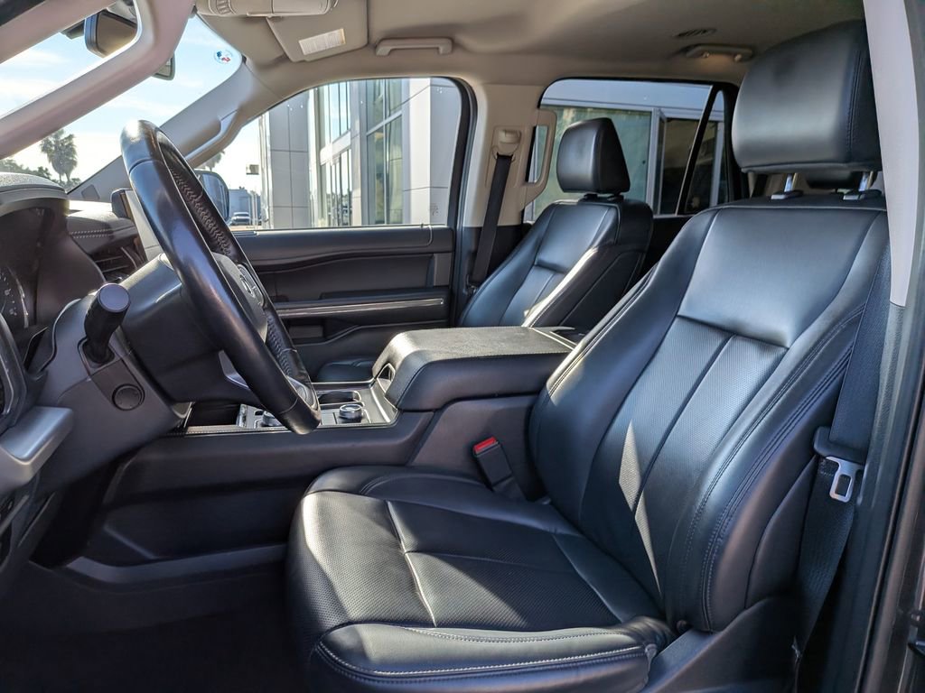 Used 2024 Ford Expedition XLT image 11