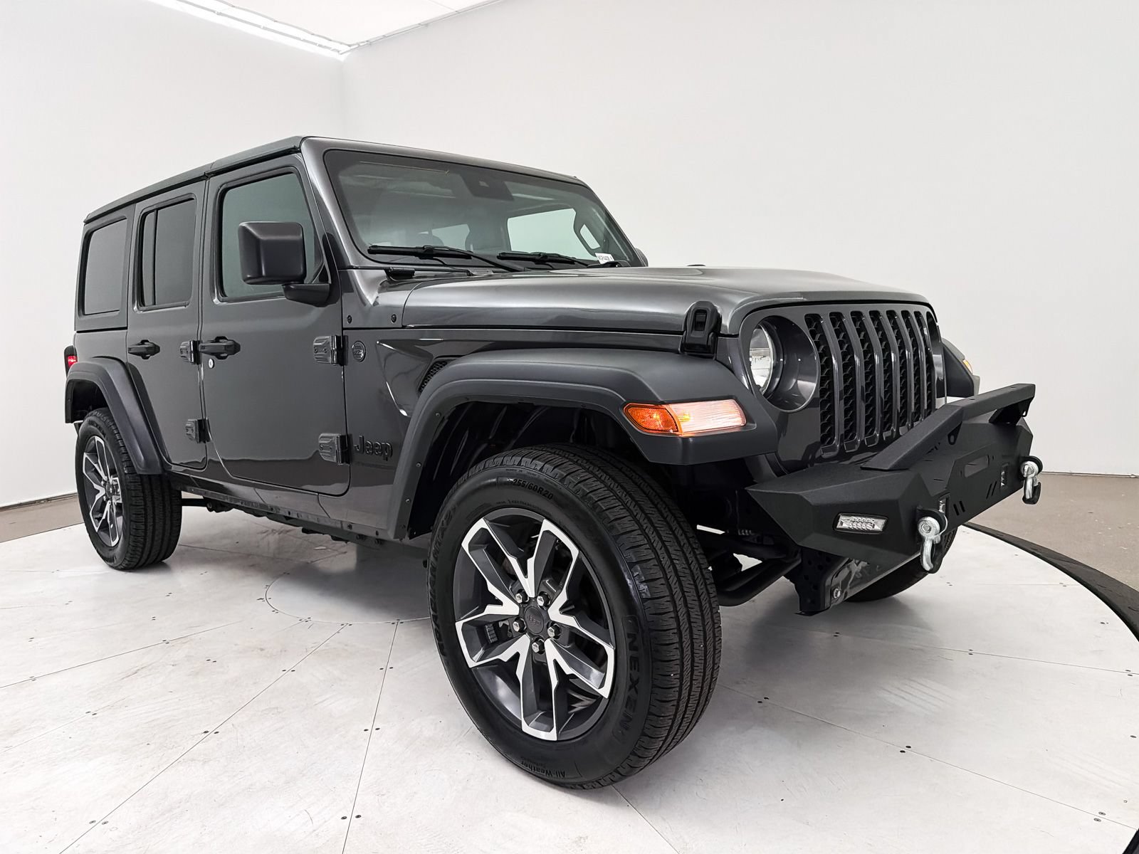 Used 2024 Jeep Wrangler Unlimited Sport AWD/4WD image 9
