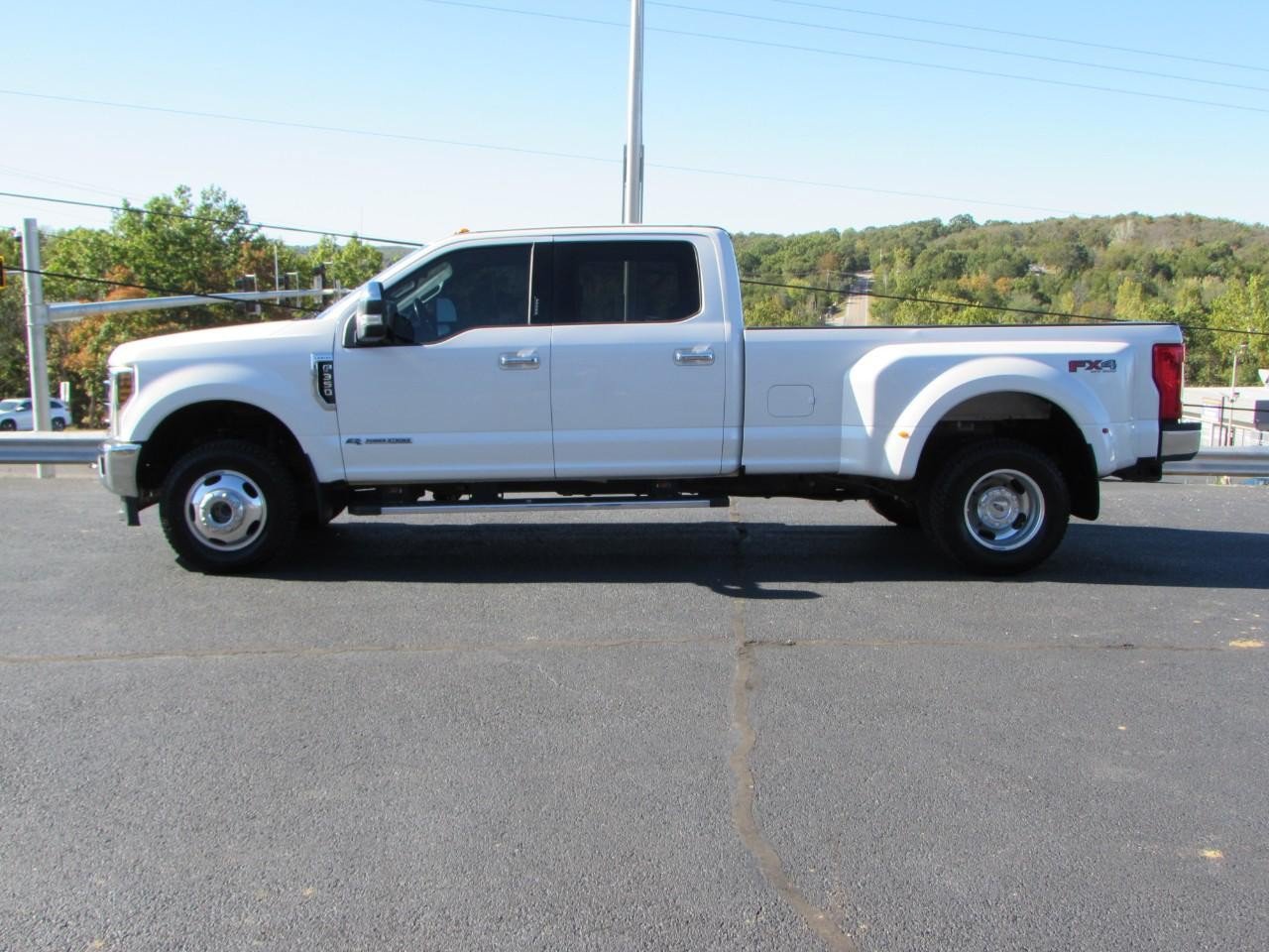 Certified 2018 Ford F350 Lariat w/ Chrome Package AWD/4WD image 4