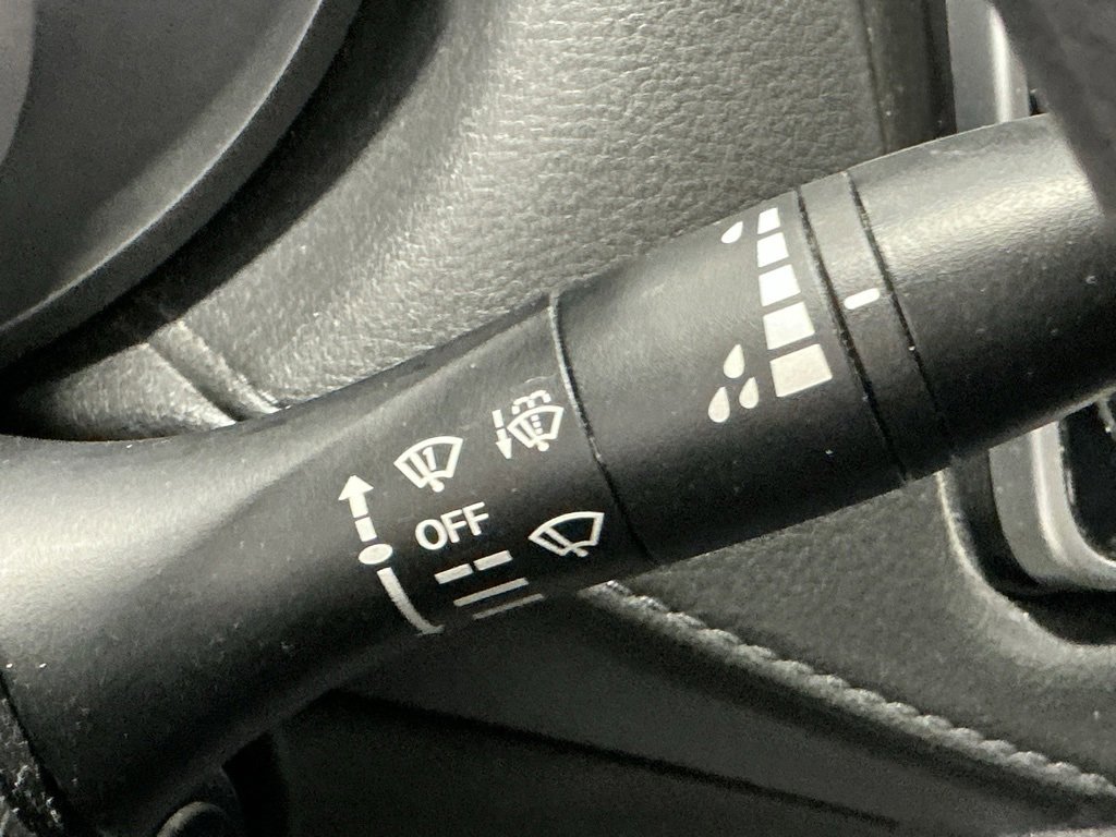 Used 2022 Nissan Versa S image 11