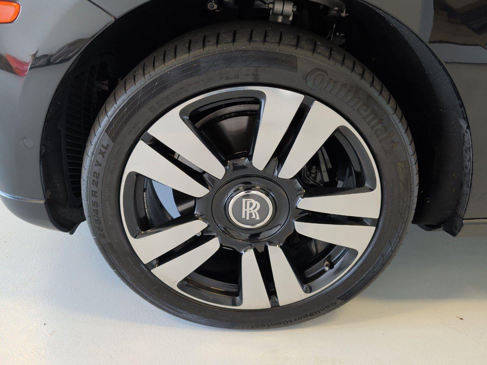 Used 2021 Rolls-Royce Cullinan AWD/4WD image 10