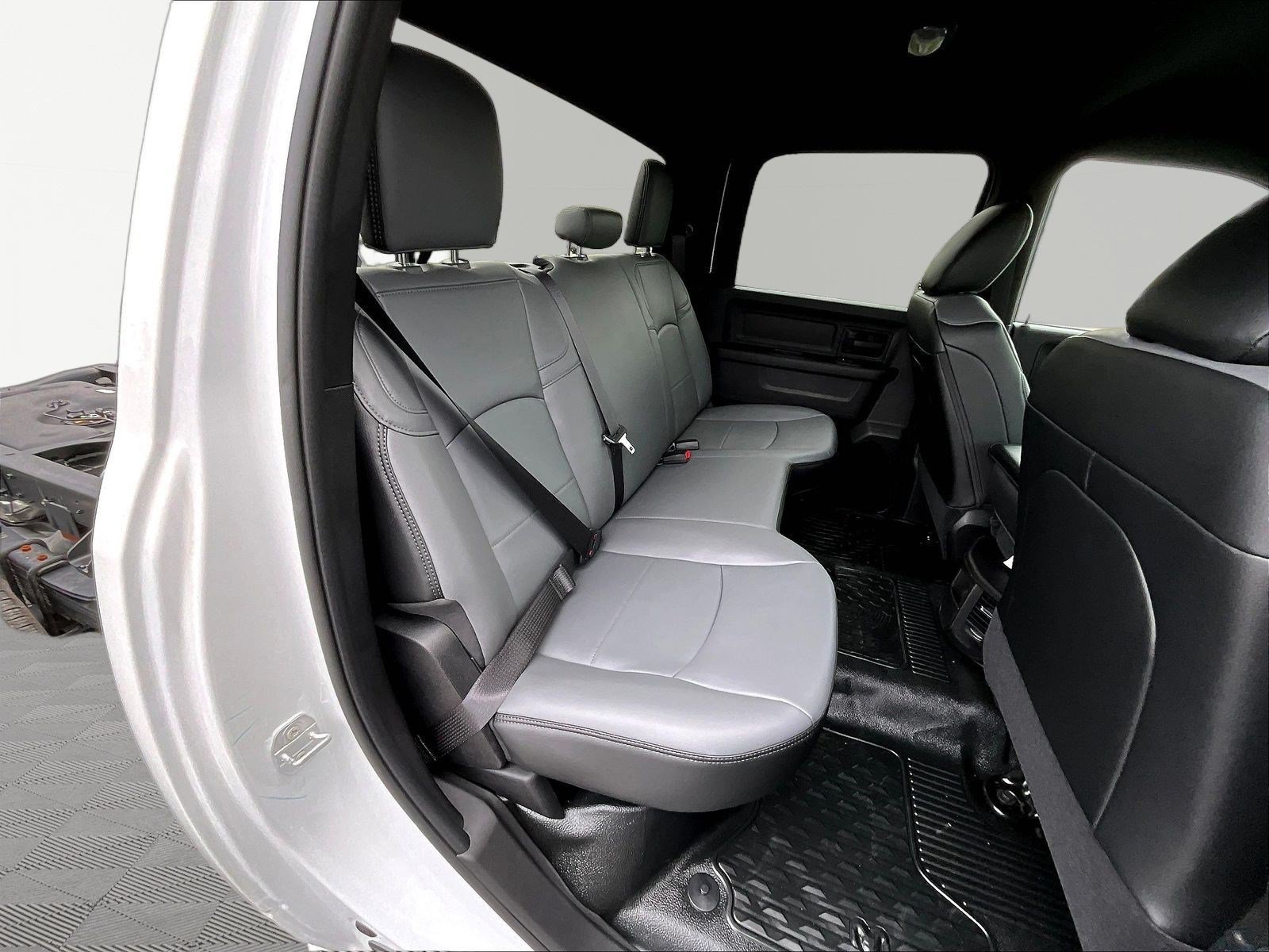 New 2026 RAM 3500 Tradesman w/ Chrome Appearance Group A AWD/4WD image 11