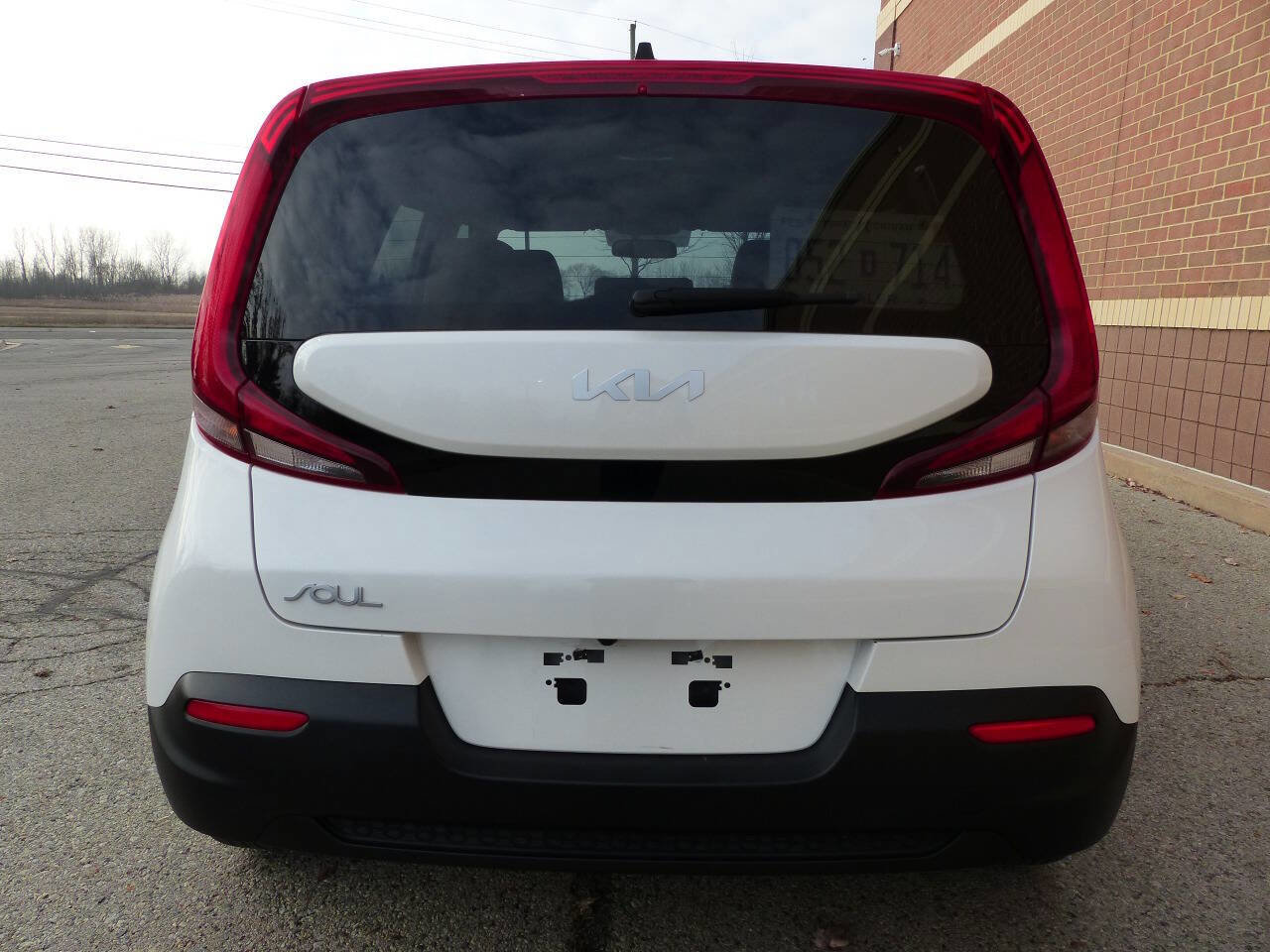 Used 2022 Kia Soul LX FWD image 8
