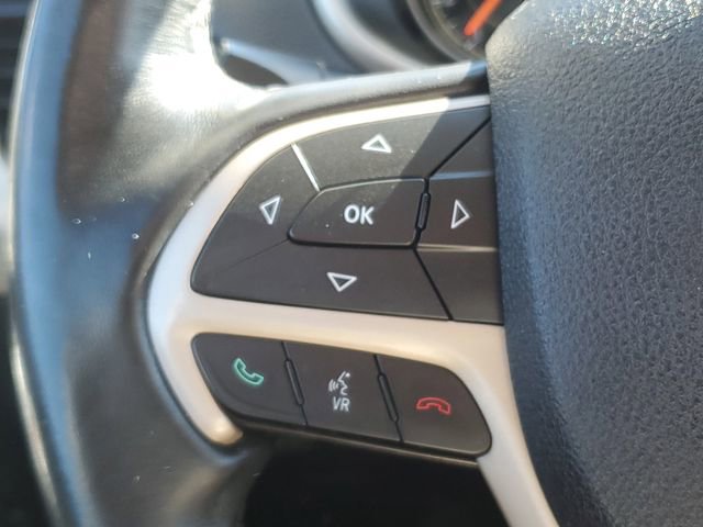 Used 2016 Jeep Cherokee Latitude w/ Cold Weather Group image 13