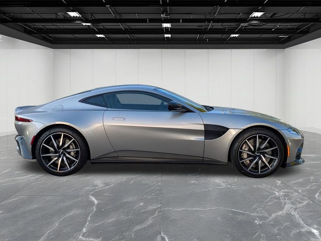 Used 2019 Aston Martin V8 Vantage Coupe image 10
