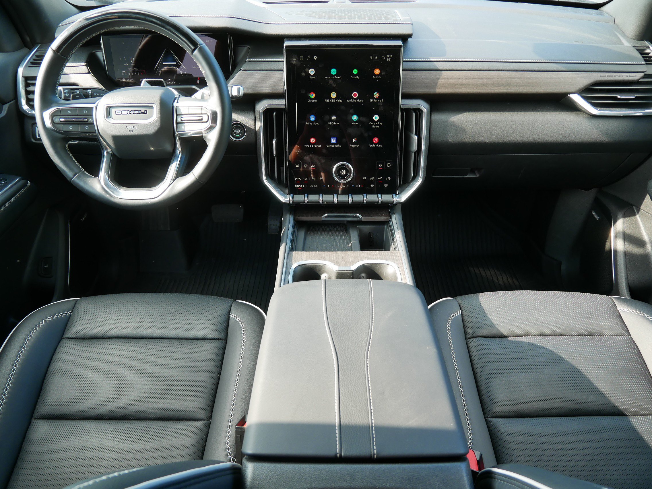Certified 2026 GMC Acadia Denali w/ Super Cruise Package AWD/4WD image 12