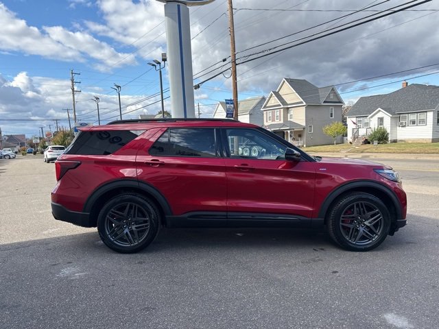 New 2026 Ford Explorer ST-Line image 5