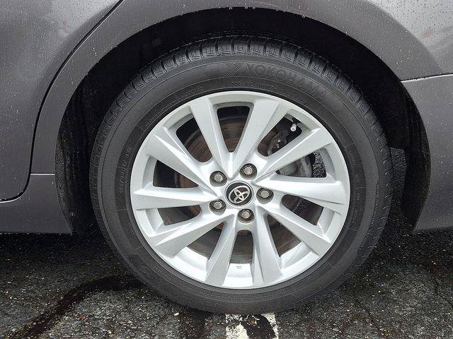 Certified 2021 Toyota Camry LE AWD/4WD image 5