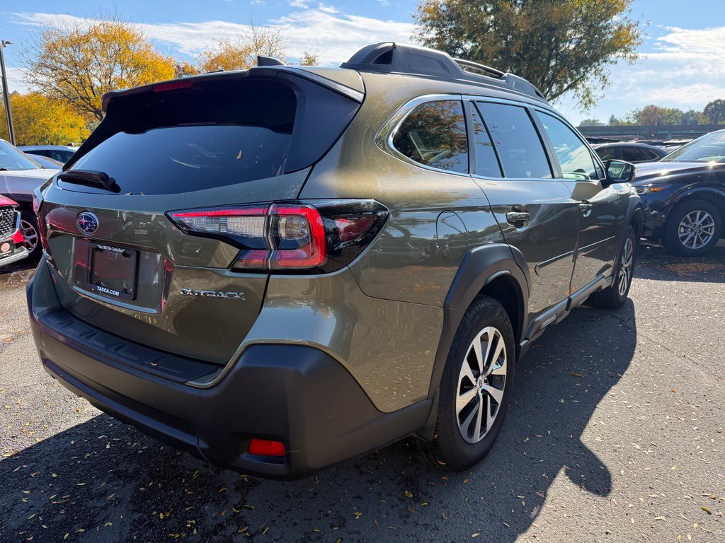 Used 2025 Subaru Outback Premium AWD/4WD image 5