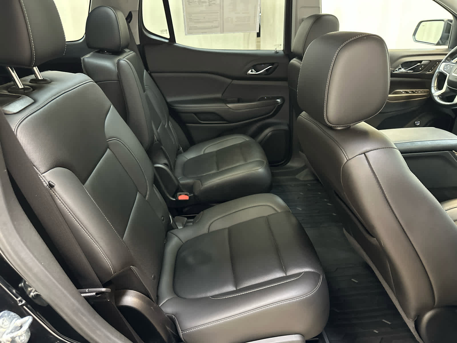 Certified 2021 GMC Acadia SLT w/ Premium Package image 19