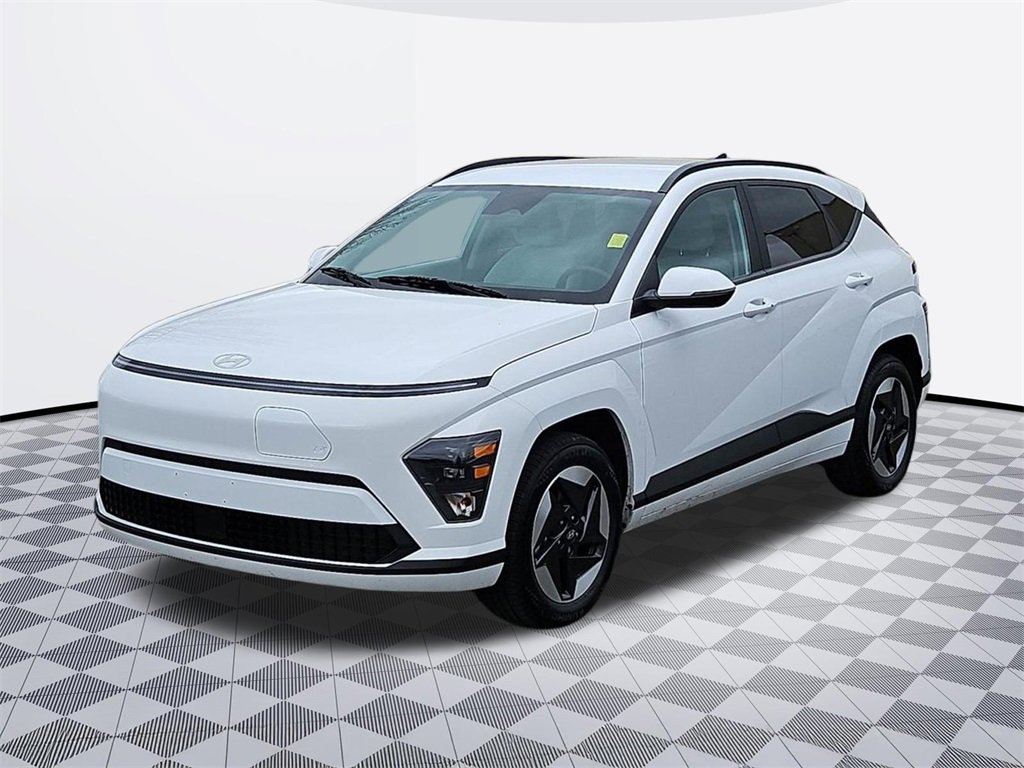 Certified 2024 Hyundai Kona SEL image 2
