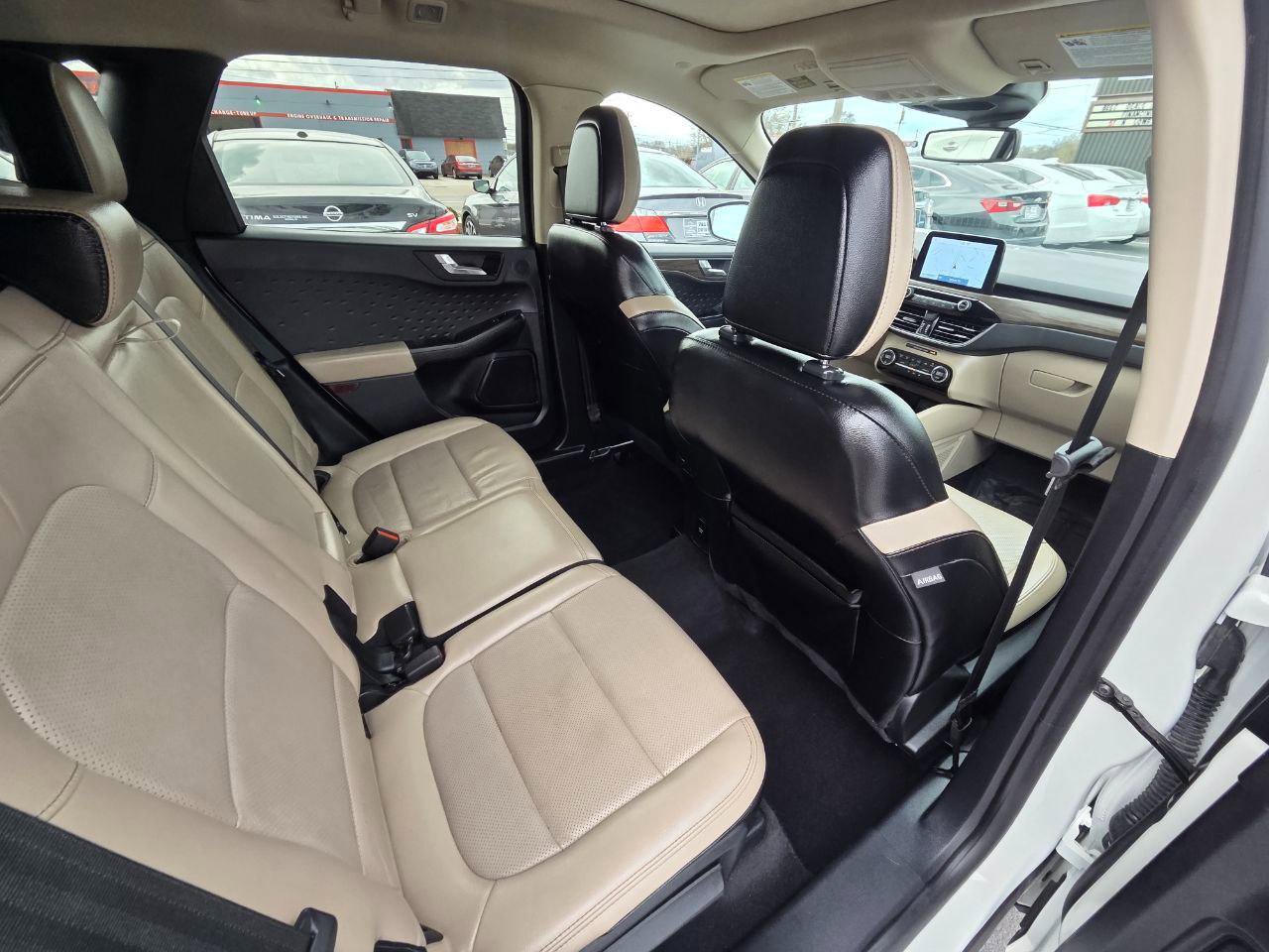 Used 2020 Ford Escape Titanium image 18