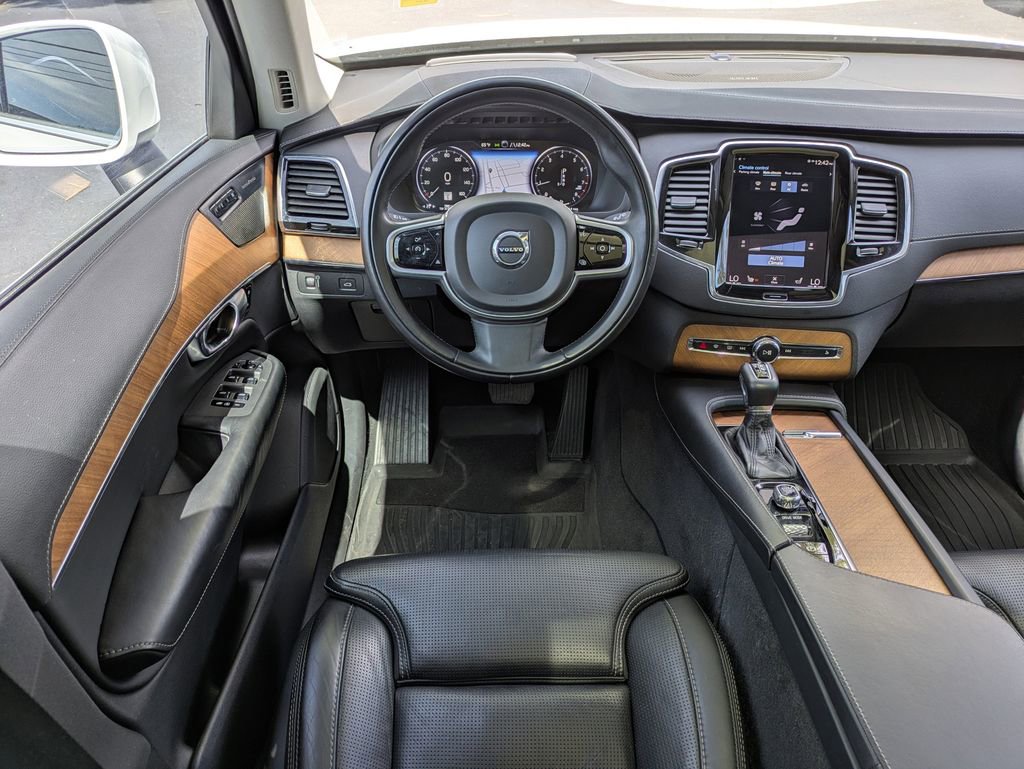 Used 2020 Volvo XC90 T6 Inscription w/ Protection Package Premier image 22