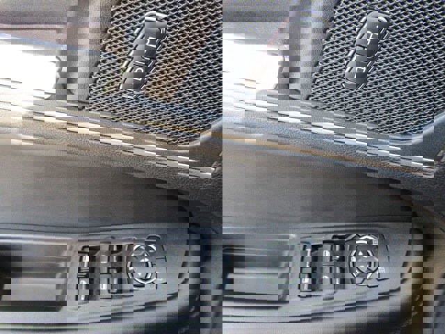 Used 2024 Ford Edge SEL image 13