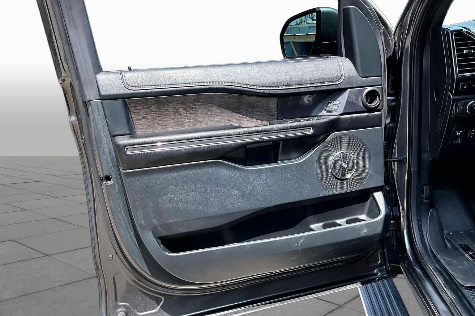 Used 2020 Ford Expedition Limited w/ Special Edition Package RWD image 22