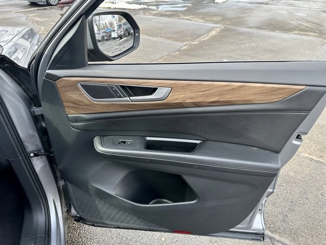 Certified 2024 Volkswagen Atlas SE image 22