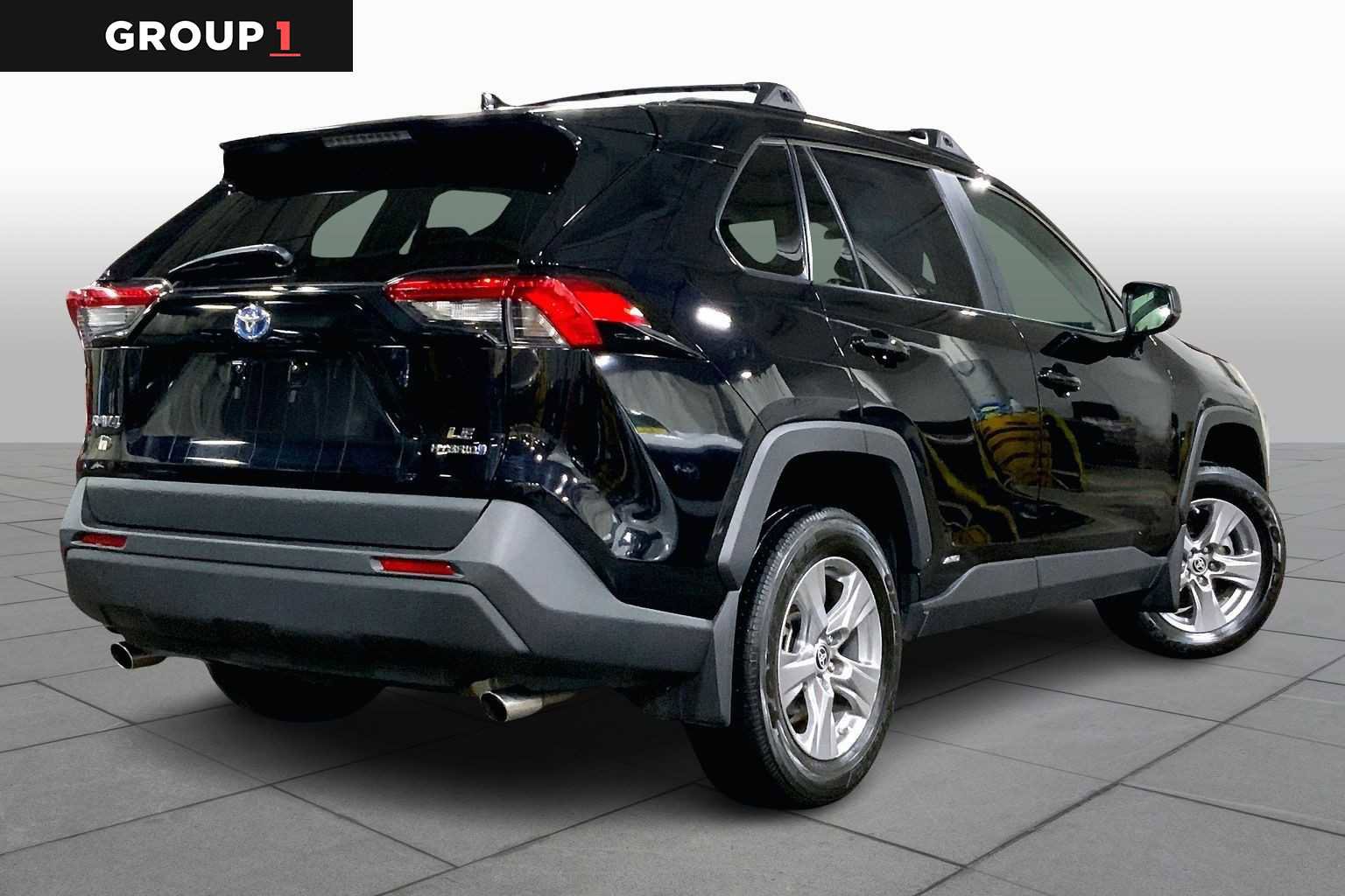 Used 2024 Toyota RAV4 LE image 13