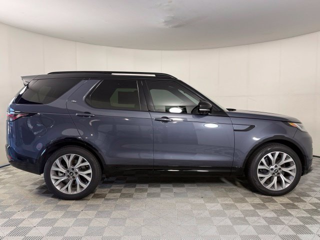 Used 2026 Land Rover Discovery Limited Edition AWD/4WD image 9