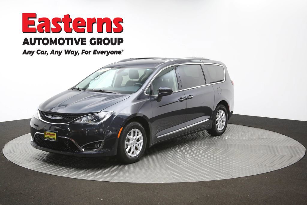 Used 2020 Chrysler Pacifica Touring-L FWD image 58