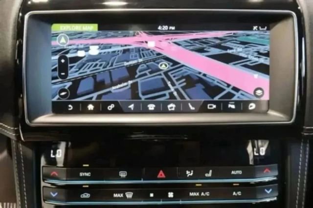 Used 2020 Jaguar F-PACE S image 20