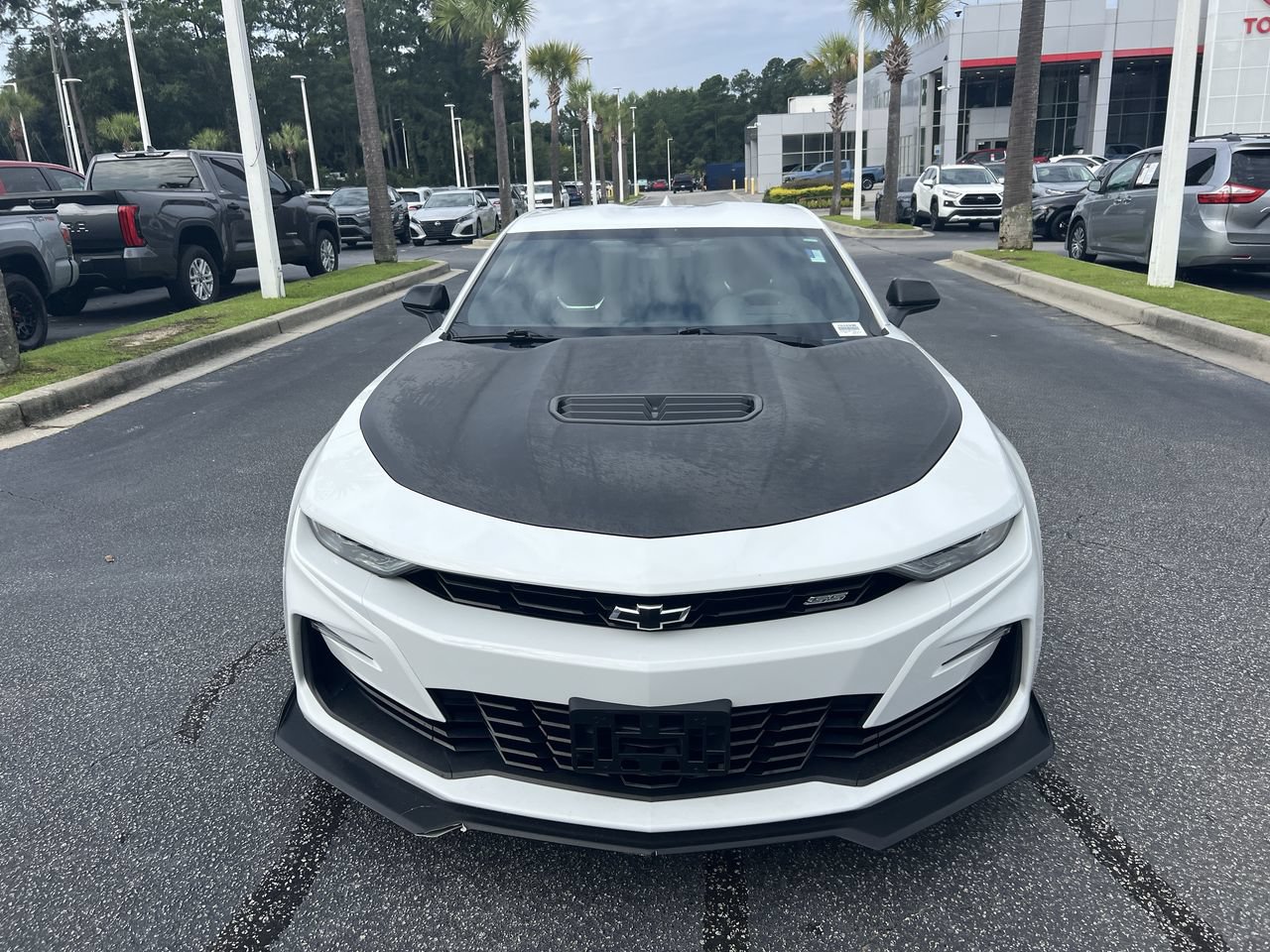 Used 2021 Chevrolet Camaro SS RWD image 3