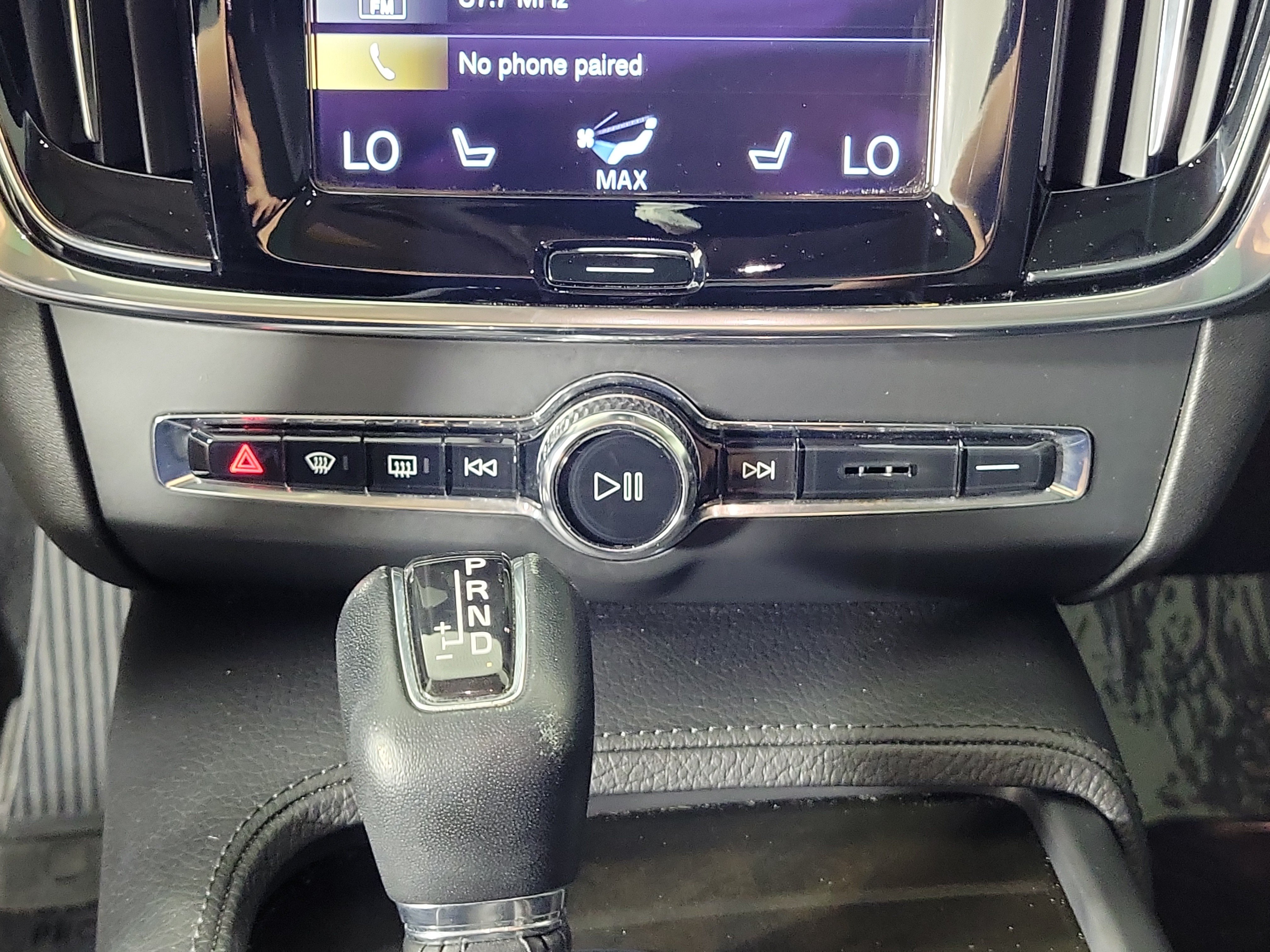 Used 2018 Volvo S90 T5 Momentum w/ Momentum Plus Package AWD/4WD image 21