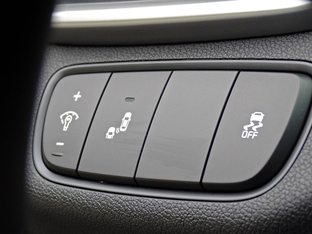 Used 2020 Kia Sorento LX FWD image 25