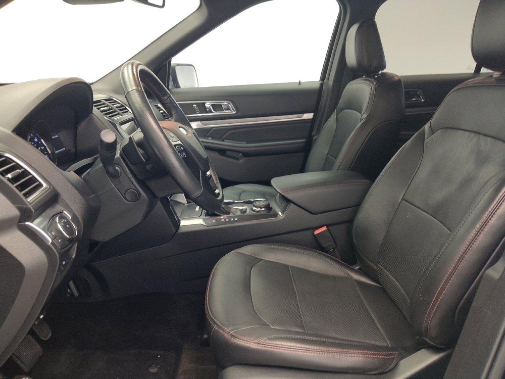 Used 2018 Ford Explorer Sport w/ Equipment Group 401A AWD/4WD image 17