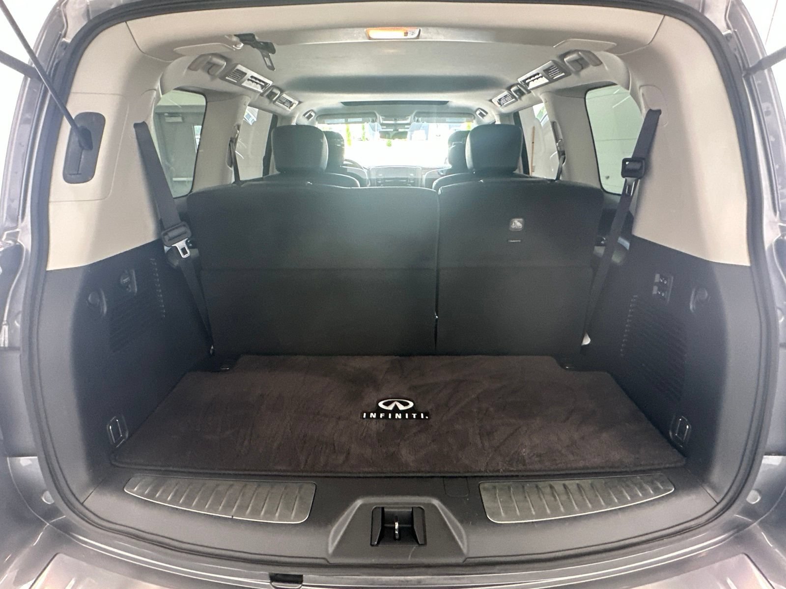 Used 2021 INFINITI QX80 Luxe w/ Cargo Package AWD/4WD image 7