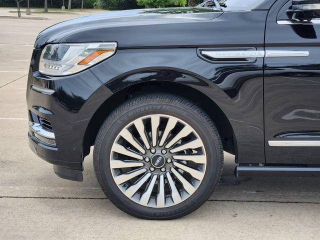 Used 2019 Lincoln Navigator Reserve AWD/4WD image 8