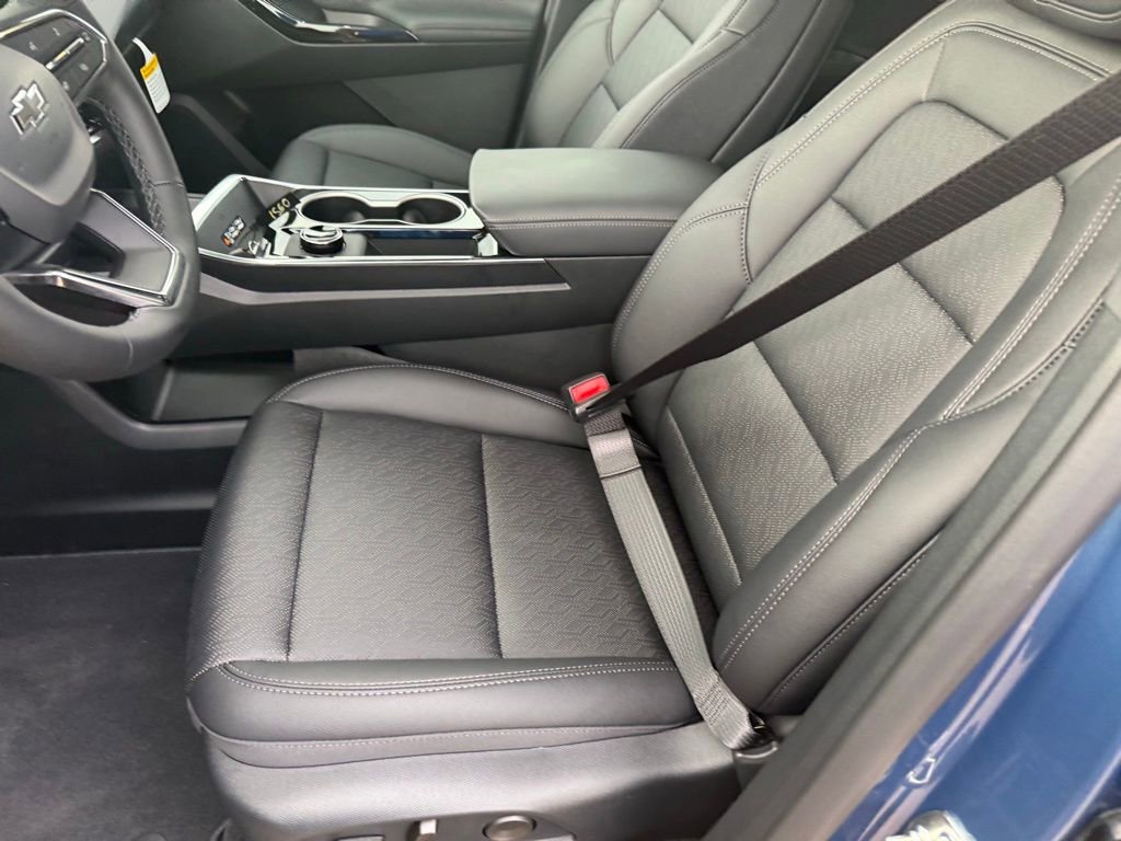 New 2026 Chevrolet Equinox LT w/ Convenience Package II image 21