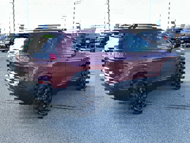 Used 2020 Jeep Cherokee Latitude Plus image 5