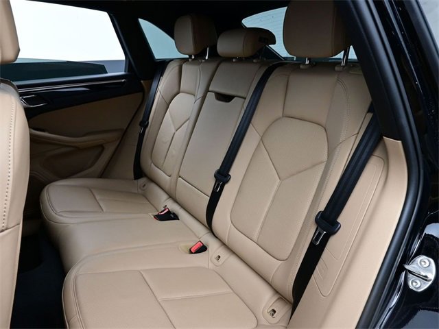 Used 2023 Porsche Macan S image 19