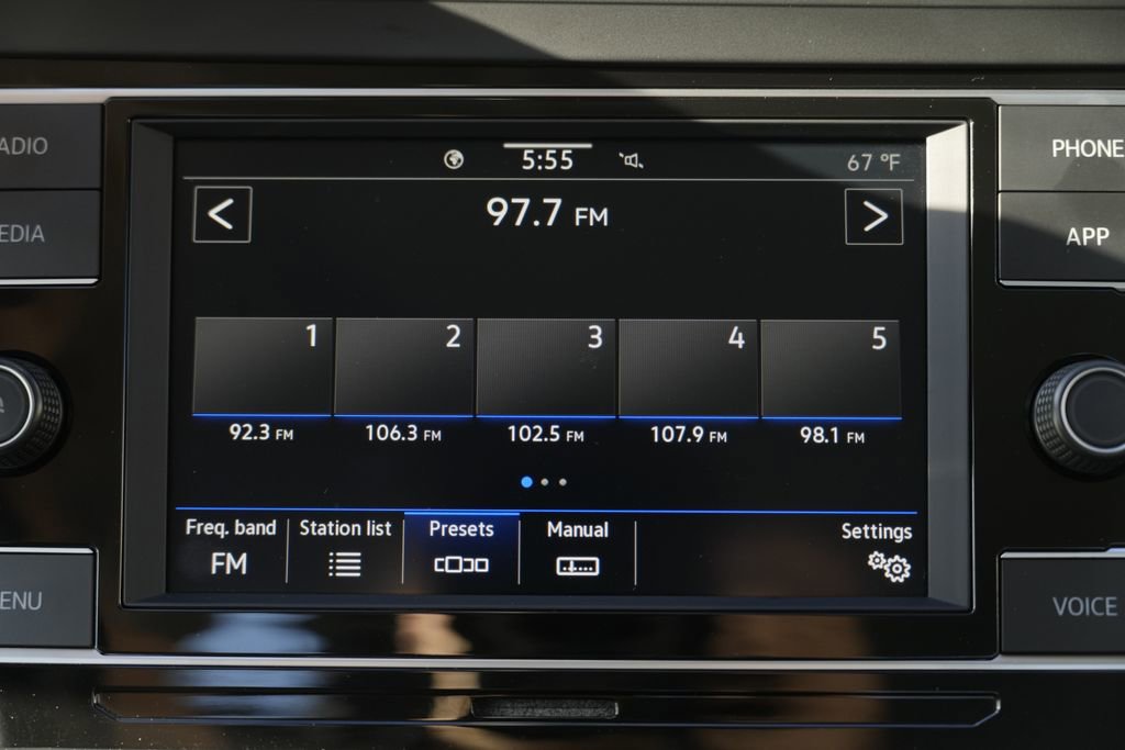 Used 2023 Volkswagen Jetta SE FWD image 53