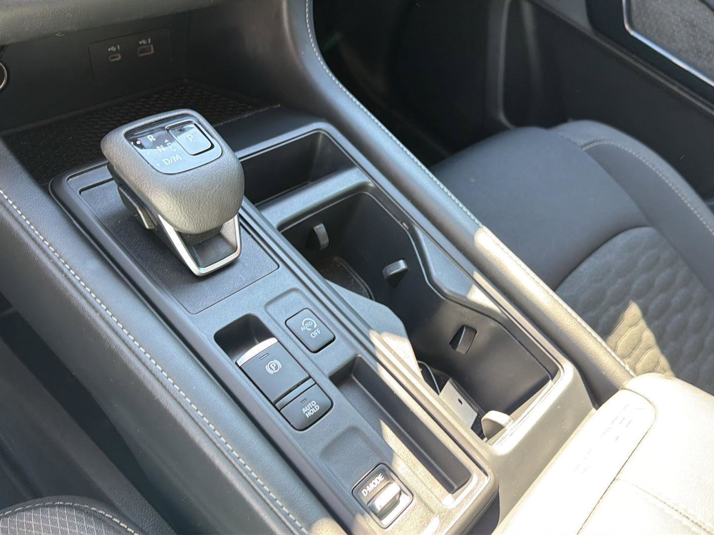 Used 2024 Nissan Pathfinder S FWD image 27