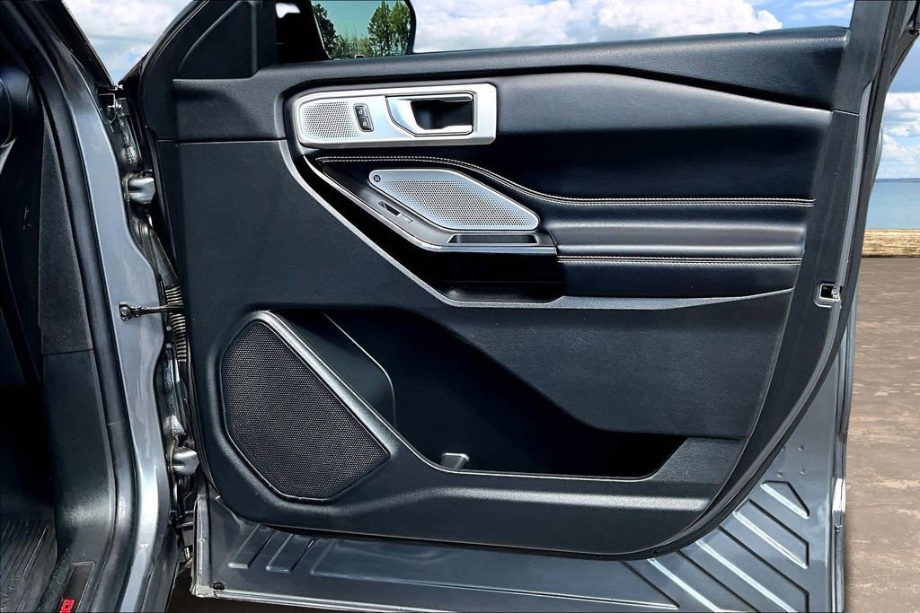 Used 2021 Ford Explorer ST w/ Equipment Group 401A image 31