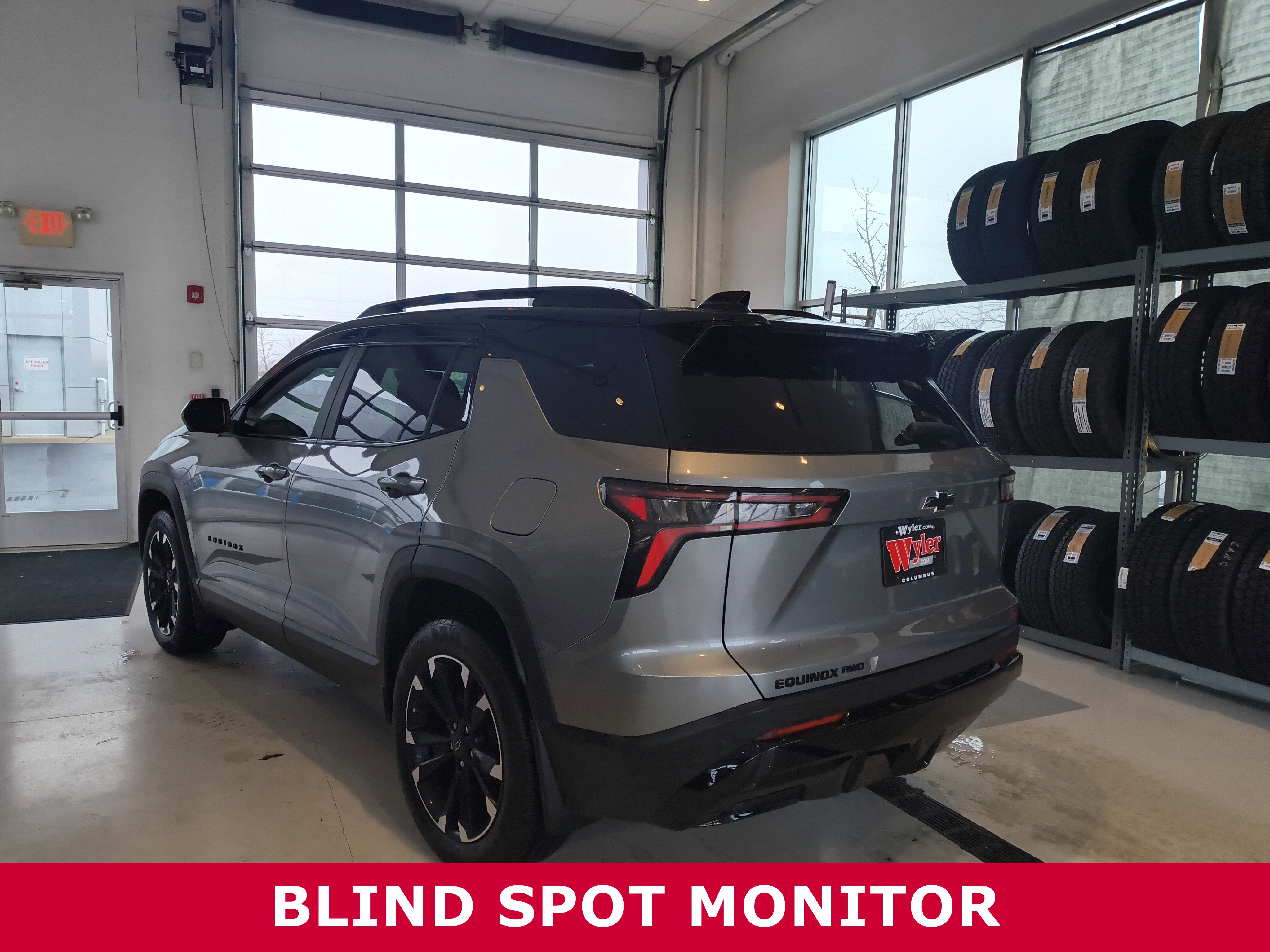 Used 2025 Chevrolet Equinox RS w/ Safety and Technology Package image 3