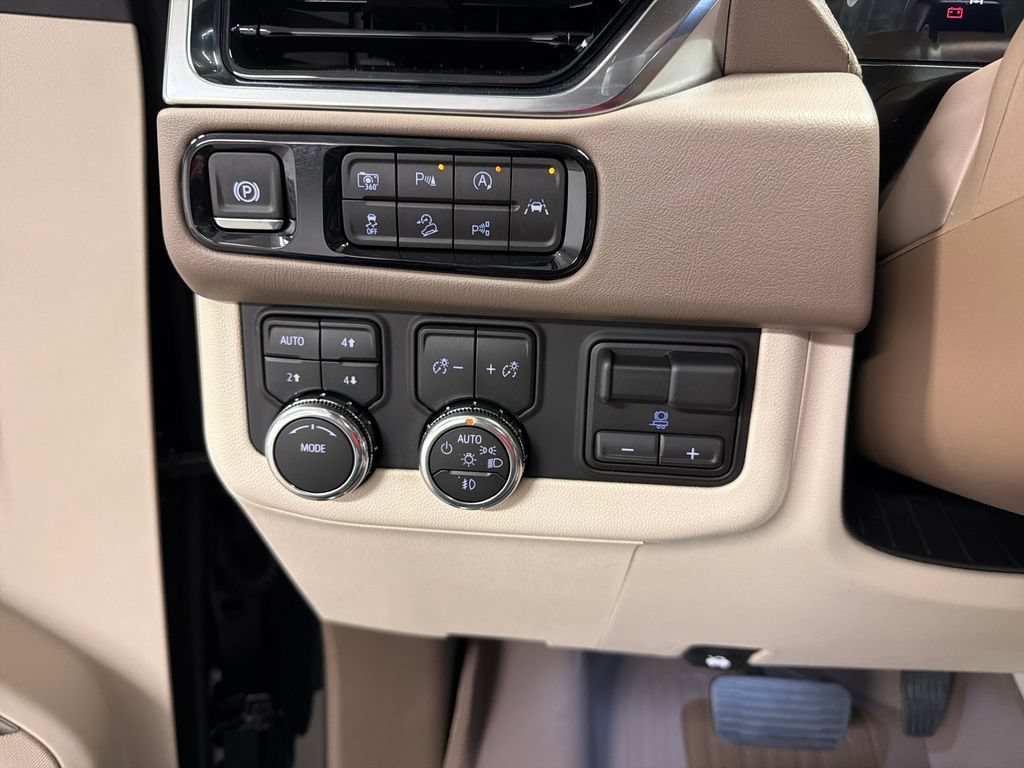 New 2026 GMC Yukon XL Denali w/ Advanced Technology Package AWD/4WD image 33
