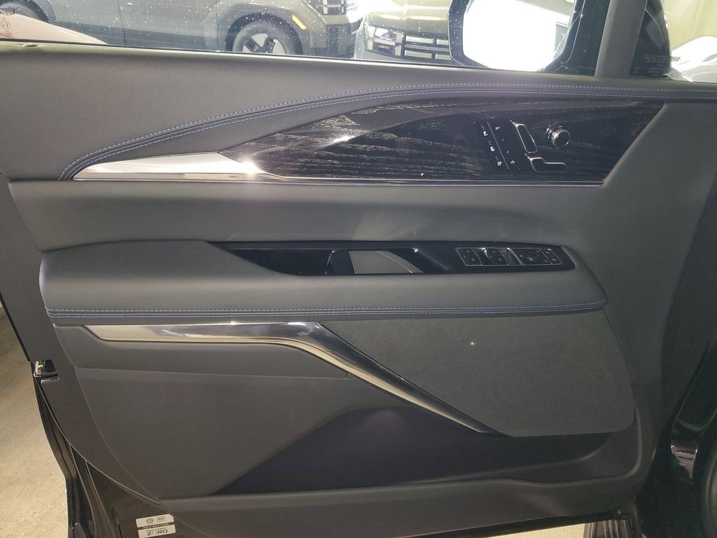 New 2026 Cadillac Escalade IQL Luxury AWD/4WD image 15