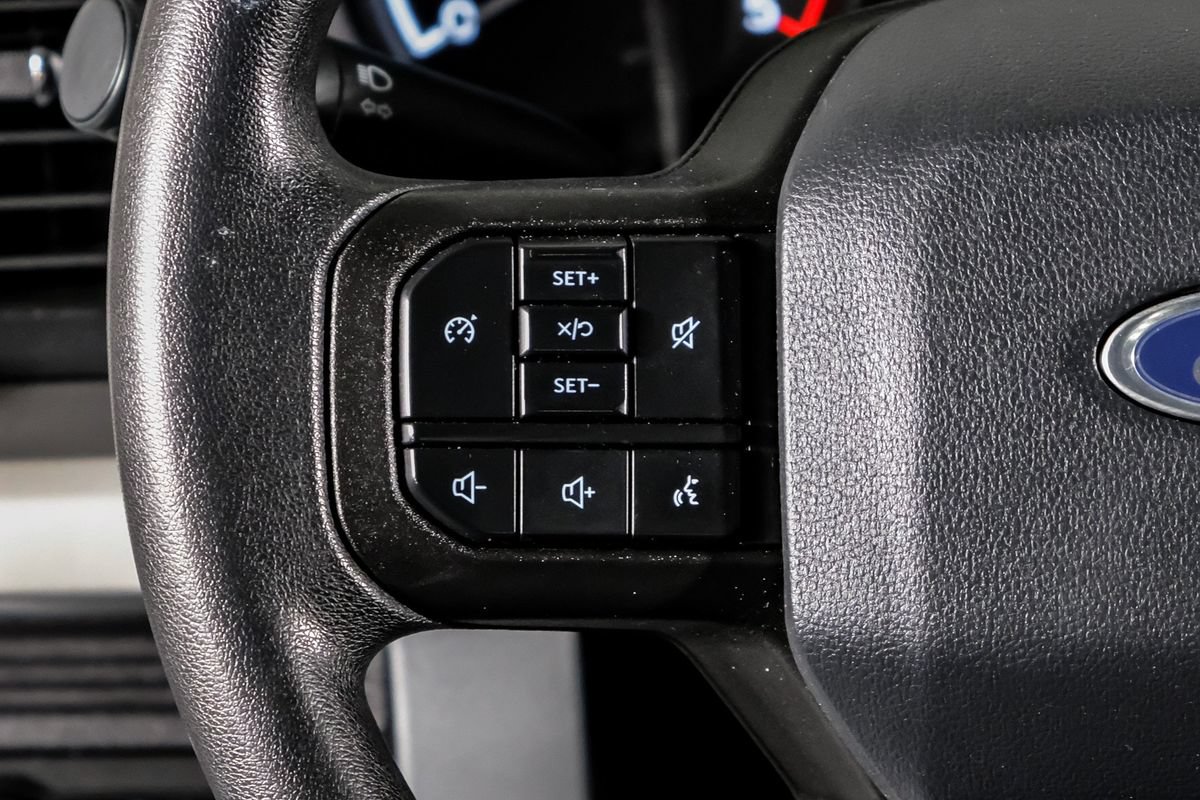 Used 2025 Ford F350 XLT AWD/4WD image 18