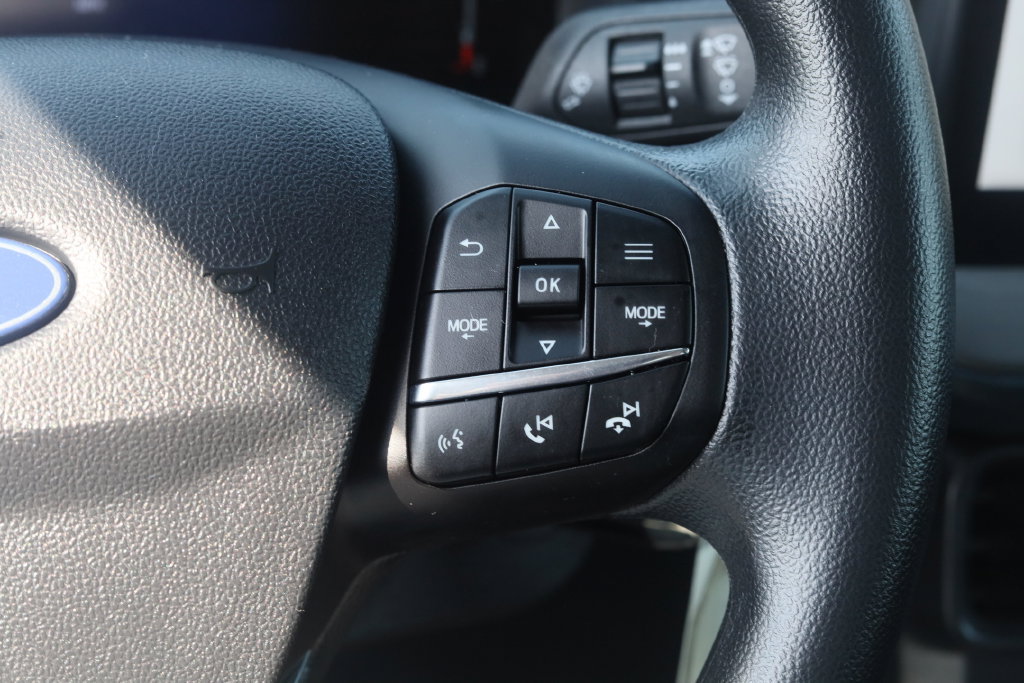Used 2025 Ford Maverick XL w/ Equipment Group 101A AWD/4WD image 19