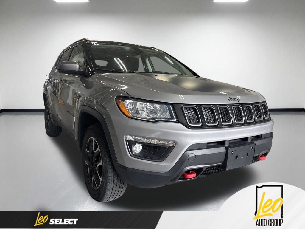 Used 2019 Jeep Compass Trailhawk w/ Leather Interior Group AWD/4WD image 17